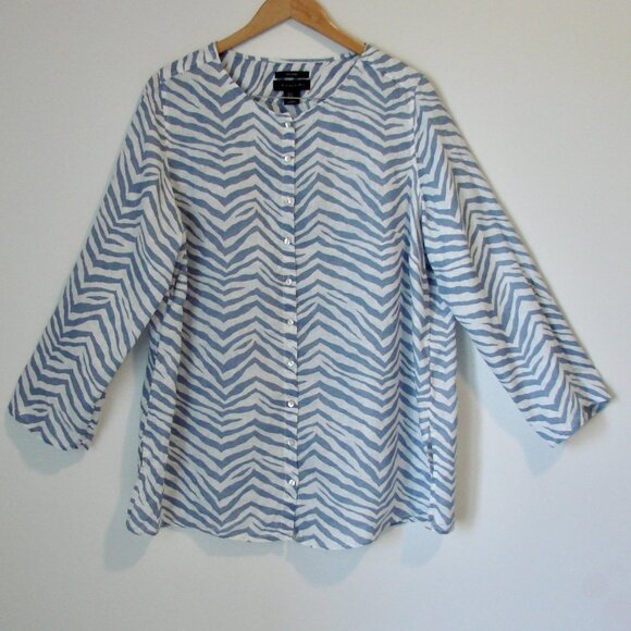 Linen Tunic Top Blue White Button Front Roll Tab Sleeves Tahari Plus Size 1X - Picture 1 of 15
